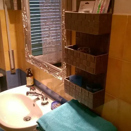 & Parking Apartman Genova