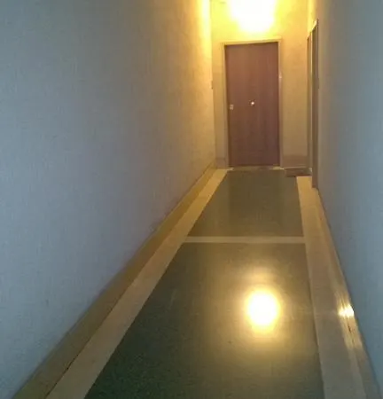 & Parking Apartment *