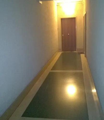 & Parking Apartman *