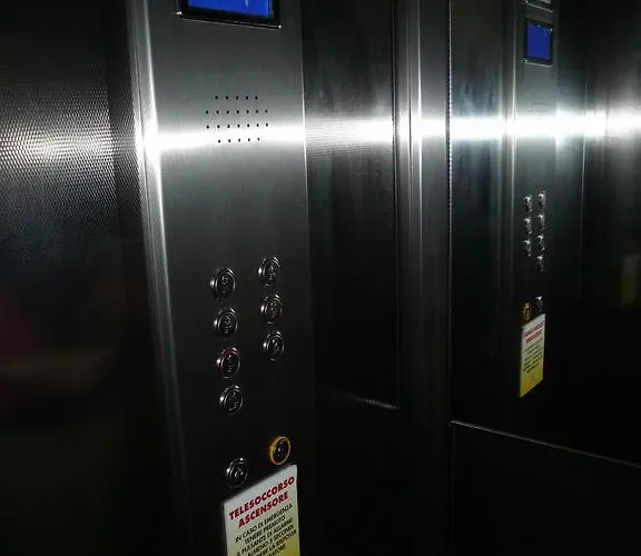 & Parking 아파트 제노바