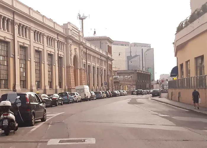 & Parking * Genua